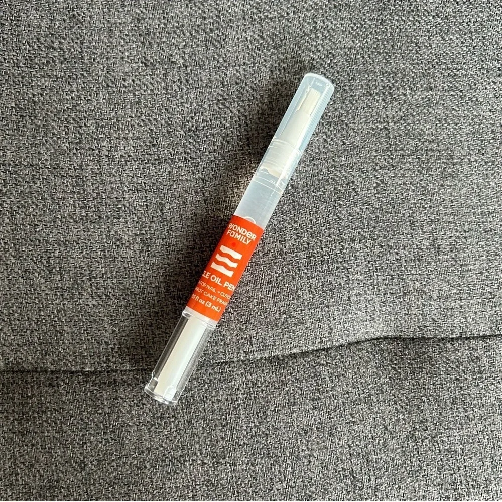 CARROT CAKE Scented Cuticle Oil Nail Pen, Clean Beauty, Travel, 0.4 fl oz